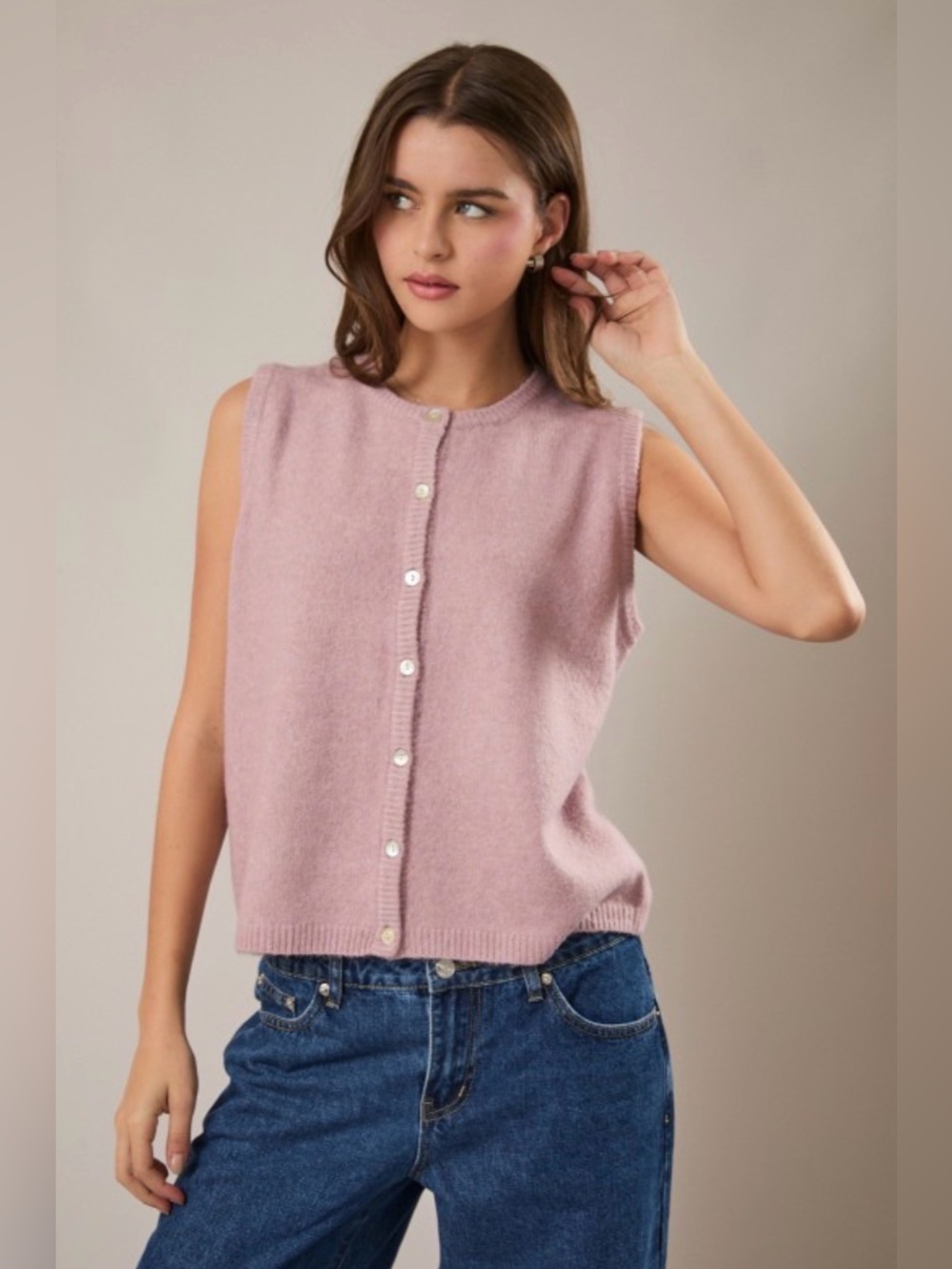 136 Le Lis Sleeveless Button-Front Knit Top in Light Mauve